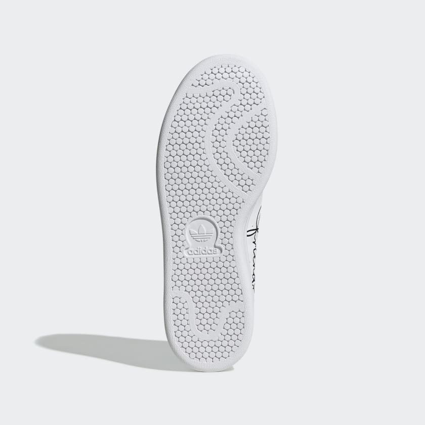 STAN SMITH J