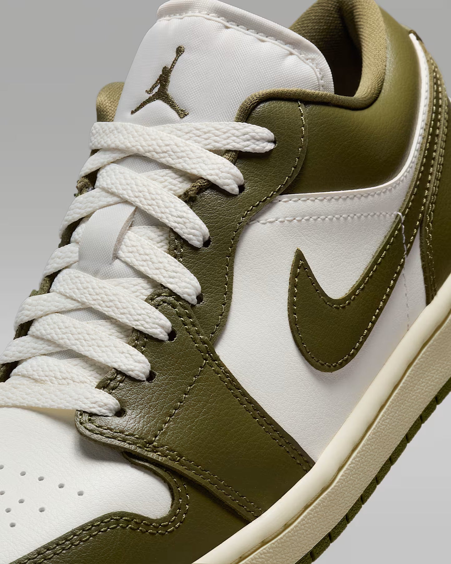 Air Jordan 1 Low W