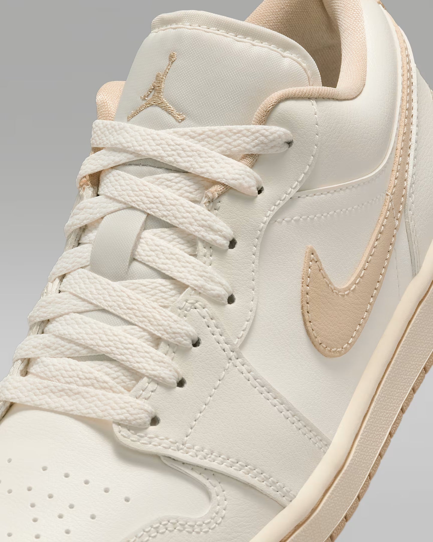 Air Jordan 1 Low W
