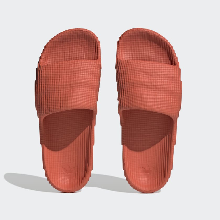 ADILETTE 22