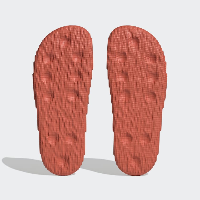 ADILETTE 22