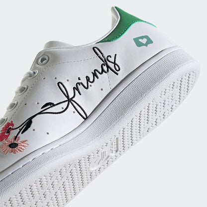 STAN SMITH J
