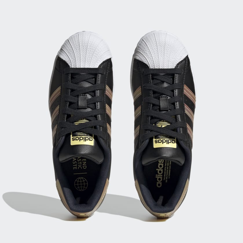 SUPERSTAR