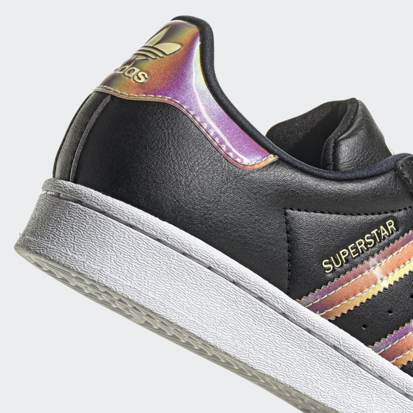 SUPERSTAR