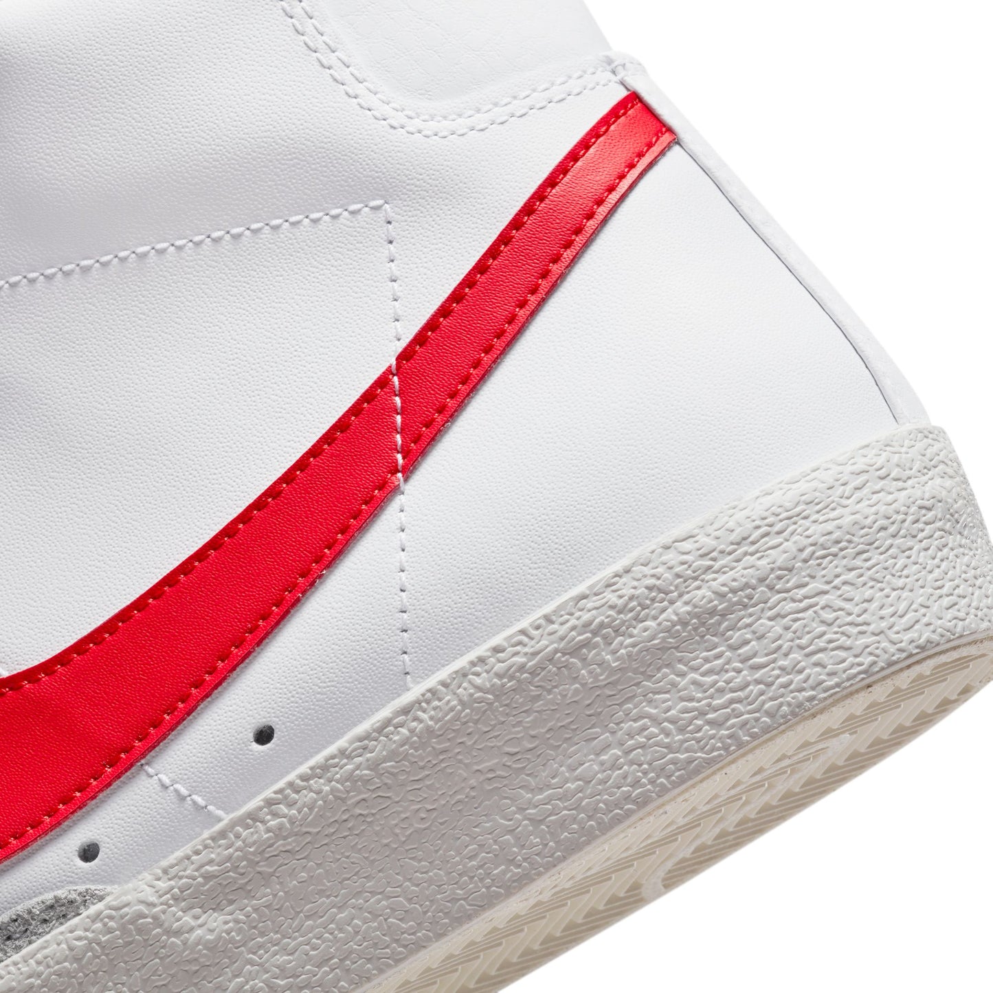 Blazer Mid '77 Vintage 'White Blue Red'