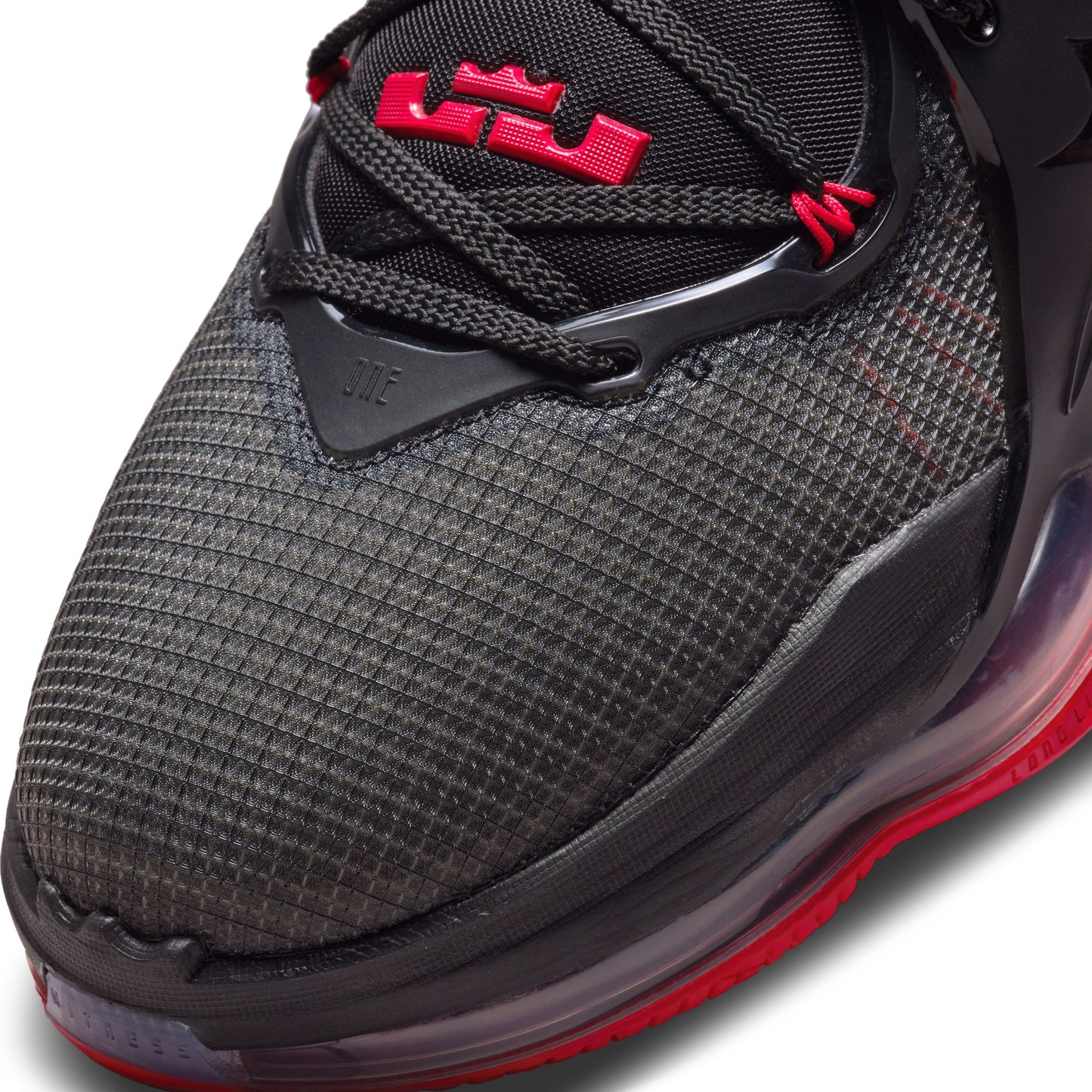 LeBron XVIIII "Bred"