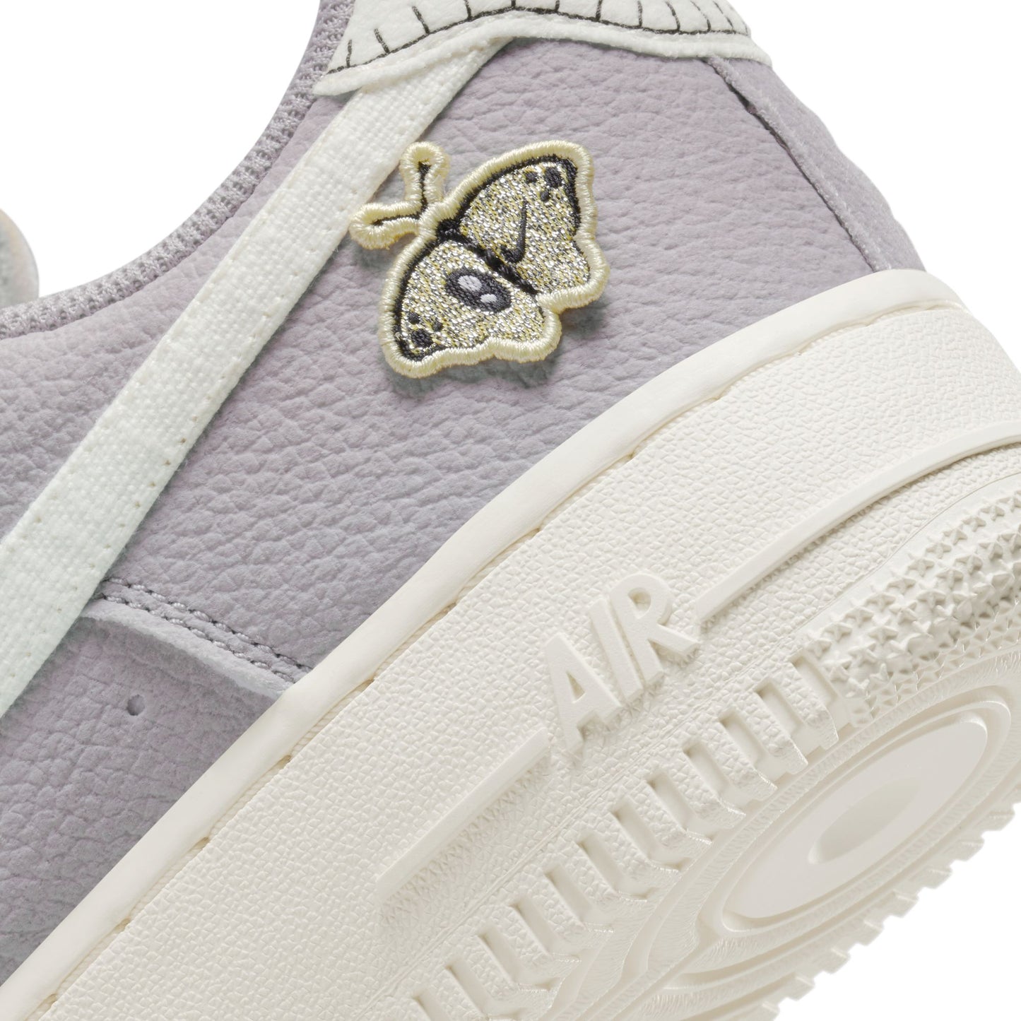 Wmns Air Force 1 '07 SE 'Air Sprung'